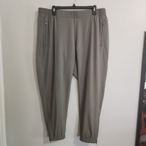 Old Navy Mid-Rise StretchTech Jogger Pants for Women XL Olive Green